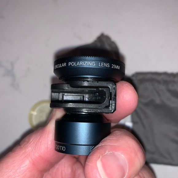 Oloclip smartphone lens pack - Picture 3 of 5